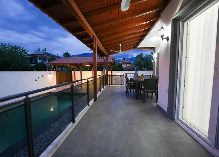 Ermet Homes Koeycegiz Вилла Eskiomerler