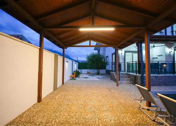 Ermet Homes Koeycegiz Вилла Eskiomerler